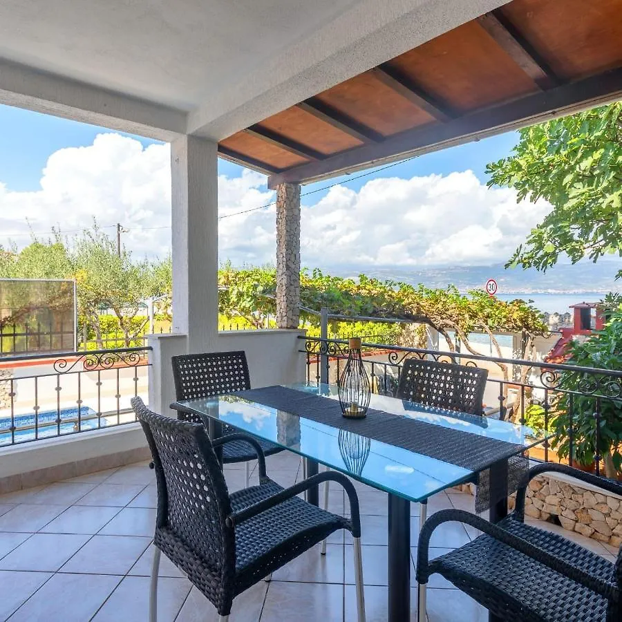 Holiday House Iva Slatine Apartment