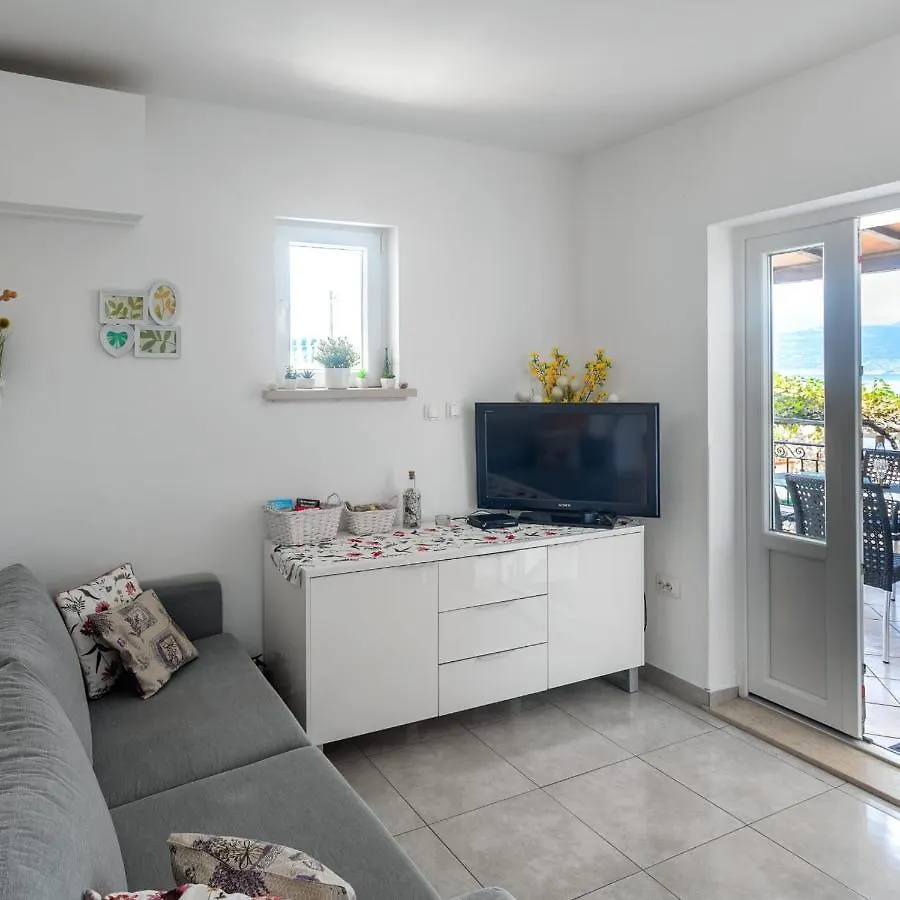 Holiday House Iva Slatine Apartment